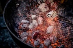 BlackSellig Beach Kokosbriketts 10 Kg -Grill Welt Geschäft 17148 Black Sellig Beach Briketts Glut