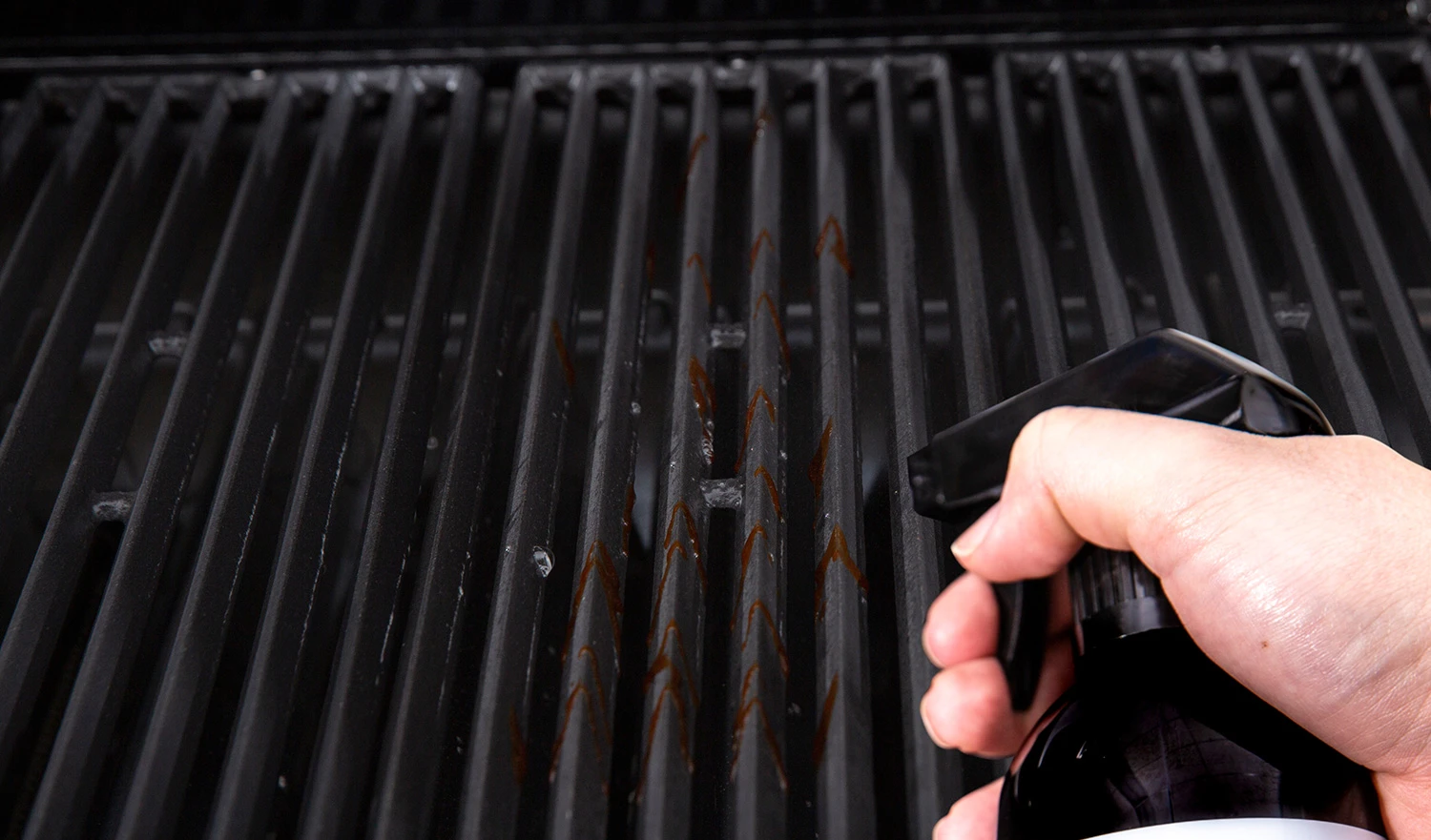 Broil King Gehäuse- Und Grillreiniger 2 Broil King Gehäuse- Und Grillreiniger - Image 2