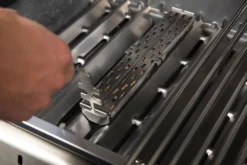 Broil King Pellet Smokerbox / Räucherbox -Grill Welt Geschäft 22156 broil king pellet smokerbox 60181 3 1607699352