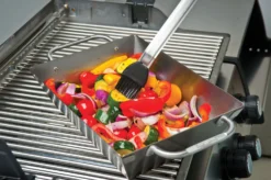 Broil King Gemüse Grillkorb Premium, Edelstahl 26 X 18cm -Grill Welt Geschäft 6708 Broil King Wok 69818 lifestyle 03