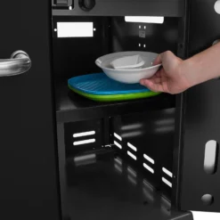 Broil King Regal 590 Black Gasgrill Inkl. Drehspieß - Modell 2023 - SMART Deal Inkl. Grillfürst Grill Control 23 Broil King Regal 590 Black Gasgrill Inkl. Drehspieß - Modell 2023 - SMART Deal Inkl. Grillfürst Grill Control -Grill Welt Geschäft Broil King Regal 590 Unterwagen Ablage 1