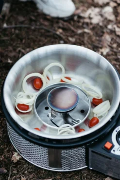 Cobb Grill Premier Gas Deluxe 2.0 - Gasgrill - Kartuschenanschluss - Modell 2023 -Grill Welt Geschäft Cobb Grill Premier Gas Deluxe Innenschale zum Garen Beilagen