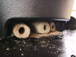 Grillfürst XXL Dutch Oven Set: Starterpaket Gusseisen - X-DEAL Mit Dutch Oven DO9+DO4, Kastenform BK4, Gusseisenpfanne Ø 30 Cm - Inkl. Großem Zubehörpaket 35 Grillfürst XXL Dutch Oven Set: Starterpaket Gusseisen - X-DEAL Mit Dutch Oven DO9+DO4, Kastenform BK4, Gusseisenpfanne Ø 30 Cm - Inkl. Großem Zubehörpaket -Grill Welt Geschäft Dutch Oven mit Greek Fire 2