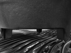 Grillfürst XXL Dutch Oven Set: Starterpaket Gusseisen - X-DEAL Mit Dutch Oven DO9+DO4, Kastenform BK4, Gusseisenpfanne Ø 30 Cm - Inkl. Großem Zubehörpaket 30 Grillfürst XXL Dutch Oven Set: Starterpaket Gusseisen - X-DEAL Mit Dutch Oven DO9+DO4, Kastenform BK4, Gusseisenpfanne Ø 30 Cm - Inkl. Großem Zubehörpaket -Grill Welt Geschäft Grillfuerst BBQ Edition Dutch Oven Fuesse