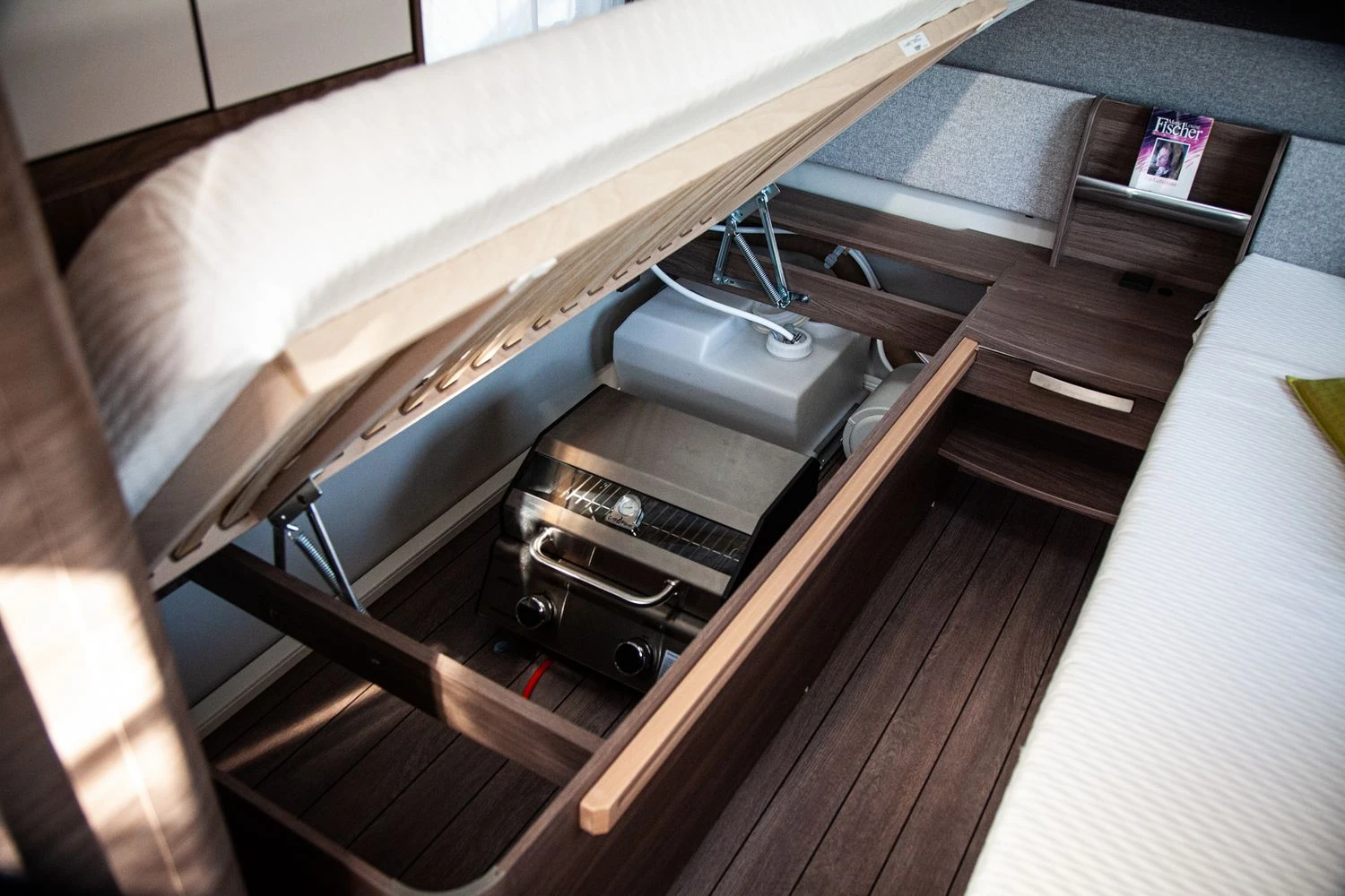 Grillfürst G201E 2-Brenner Gasgrill Portabel V2 - Campinggrill / Balkongrill - X-DEAL Inkl. Untergestell Und Tragetasche 15 Grillfürst G201E 2-Brenner Gasgrill Portabel V2 - Campinggrill / Balkongrill - X-DEAL Inkl. Untergestell Und Tragetasche - Image 15