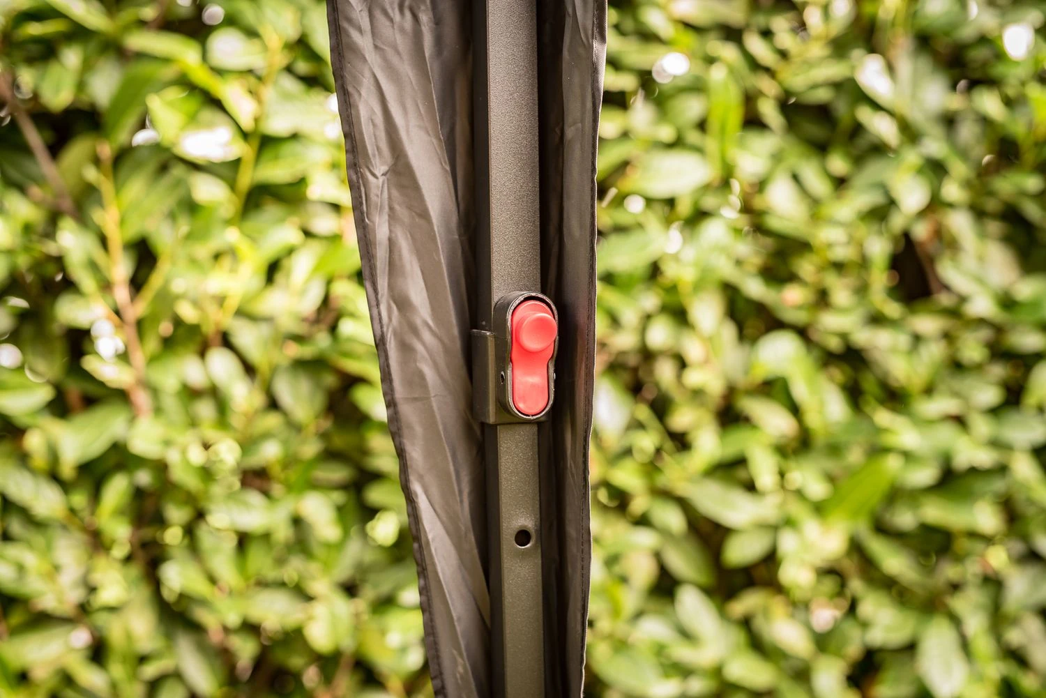 Grillfürst Pop-Up Pavillon / Grillpavillon / Gartenpavillon / Grillzelt 3x3m V3 - Mit Rauchabzug 6 Grillfürst Pop-Up Pavillon / Grillpavillon / Gartenpavillon / Grillzelt 3x3m V3 - Mit Rauchabzug - Image 6