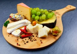 Grillfürst Pizzabrett Bambusholz -Grill Welt Geschäft Grillfuerst Servierbrett Kaeseplatte