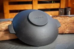 Grillfürst Gusseisen Wok Mit 2 Griffen Ø 30 Cm -Grill Welt Geschäft Grillfuerst Wok Rueckseite 3 2