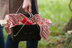 Knister Grill Small - Holzkohle Kompaktgrill 17 Knister Grill Small - Holzkohle Kompaktgrill -Grill Welt Geschäft Knister Gril Small Tragekorb