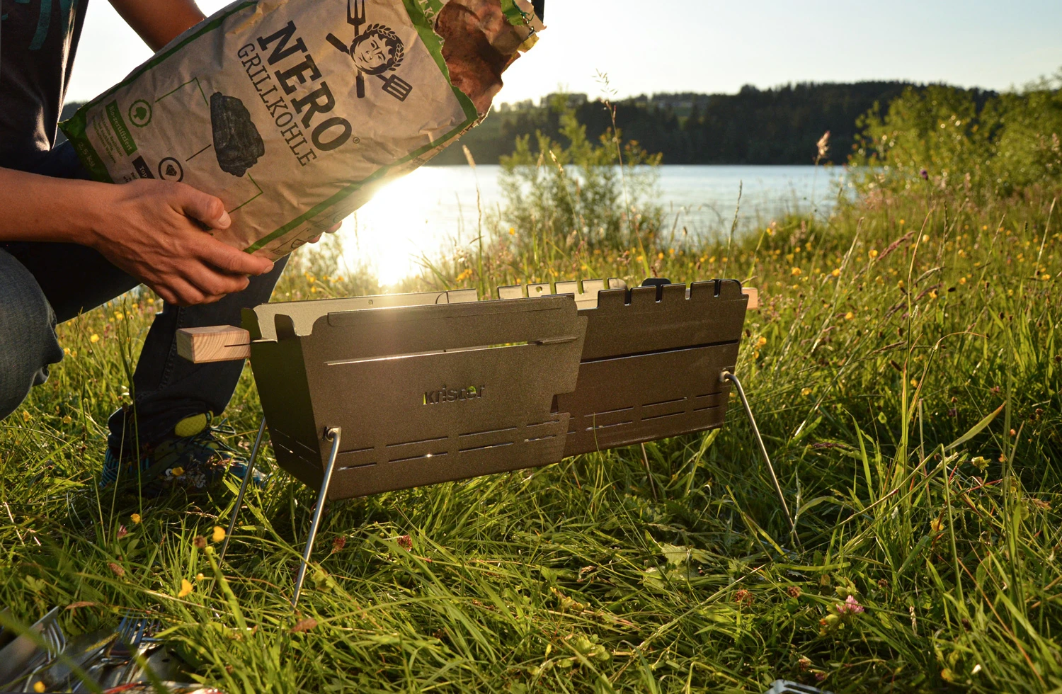 Knister Grill Original - Ausziehbarer Holzkohle Kompaktgrill 20 Knister Grill Original - Ausziehbarer Holzkohle Kompaktgrill - Image 20