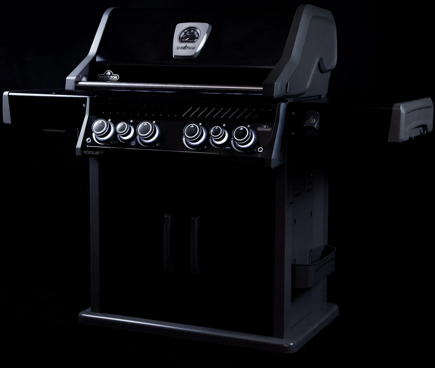 Napoleon Rogue SE 525 Gasgrill - All-black - Grillfürst Edition Inkl. Abdeckhaube - SMART Deal Inkl. Grillfürst Grill Control - Modell 2022 6 Napoleon Rogue SE 525 Gasgrill - All-black - Grillfürst Edition Inkl. Abdeckhaube - SMART Deal Inkl. Grillfürst Grill Control - Modell 2022 - Image 6