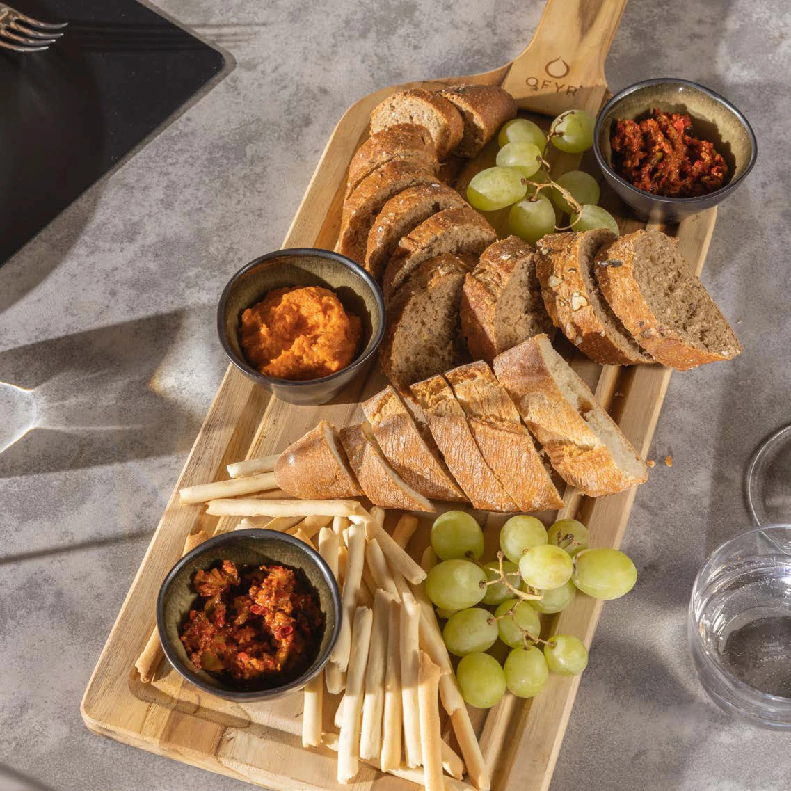 OFYR Servierbretter Teakholz / 3er Set 1 OFYR Servierbretter Teakholz / 3er Set