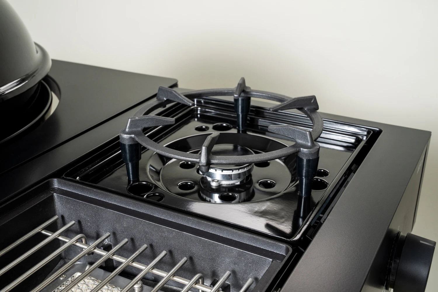 Outdoorchef Blazing Zone + Cooking Zone Kit Plus Für Arosa Evo Black 5 Outdoorchef Blazing Zone + Cooking Zone Kit Plus Für Arosa Evo Black - Image 5