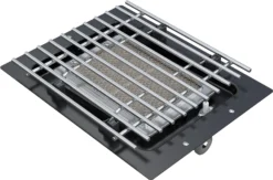 Outdoorchef Dualchef S 425 G Edelstahl Gasgrill Mit Seitenkocher + Blazing Zone Infrarotbrenner + DGS Gusseisen Grillrost 2 Stk. + DGS Gemüse Grillrost 2 Stk. -Grill Welt Geschäft Outdoorchef Keramikbrenner Dualchef 18 212 80