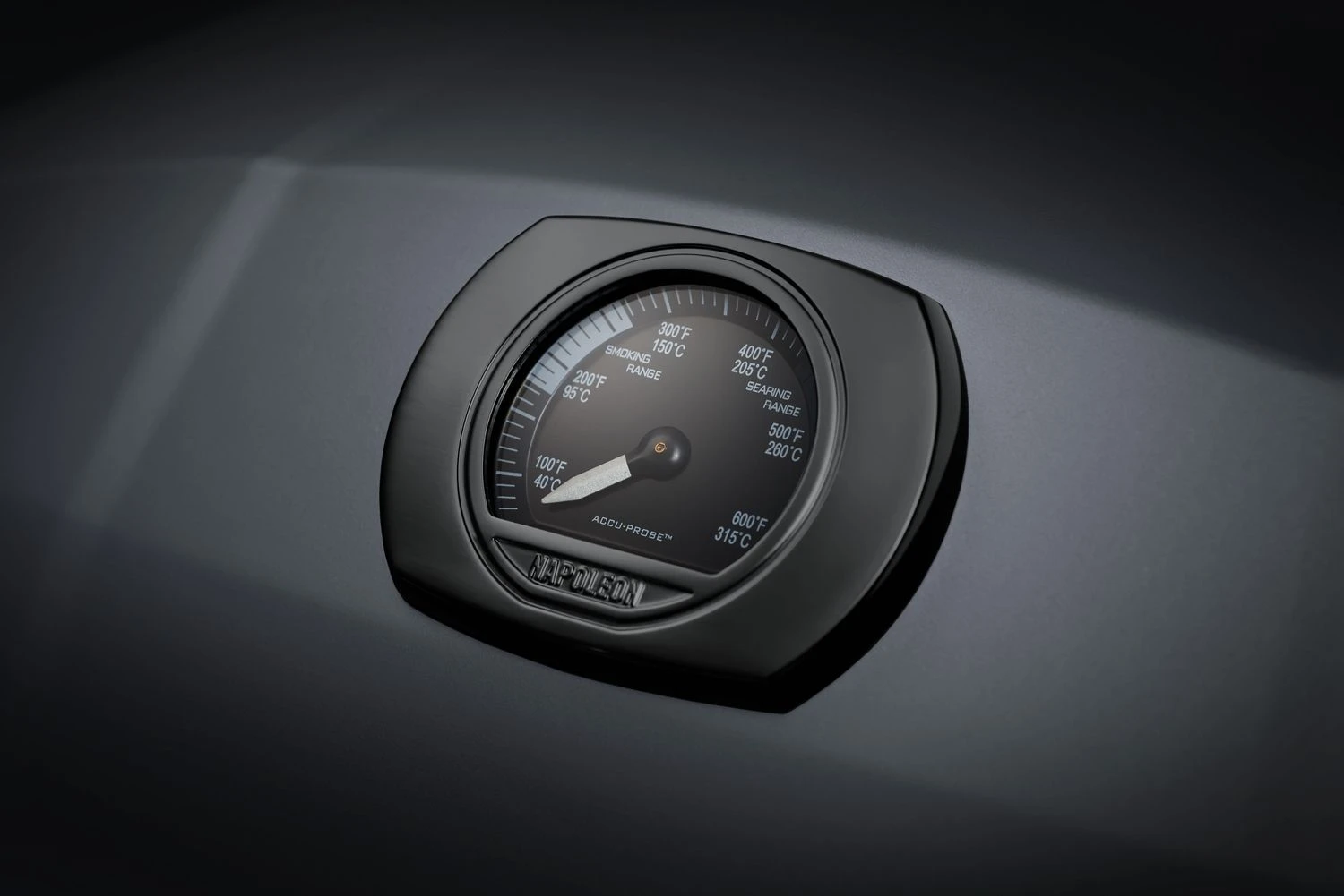 Napoleon Phantom TravelQ PRO285X Kompakt Gasgrill, Mattschwarz - Mit Klappbarem Wagen Inkl. Warmhalterost - Modell 2023 9 Napoleon Phantom TravelQ PRO285X Kompakt Gasgrill, Mattschwarz - Mit Klappbarem Wagen Inkl. Warmhalterost - Modell 2023 - Image 9