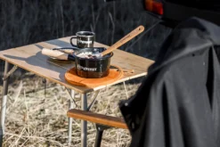 Grill Welt Geschäft -Grill Welt Geschäft Petromax Emaille Stieltopf 500ml schwarz Lifestyle01