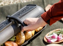 Petromax Kartoffelbräter XL Aus Gusseisen -Grill Welt Geschäft Petromax Gusseisen Kartoffelbraeter gross gefuellt