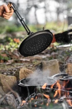 Petromax Gusseiserne Kasserolle Mit Deckel Kr2 -Grill Welt Geschäft Petromax Kasserolle Deckel Noppen kr2 kr1 1