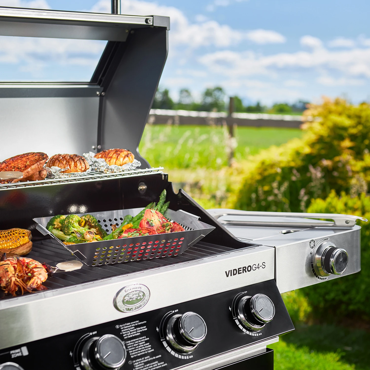 Rösle Gasgrill Videro G4-S VARIO+ Schwarz - Modell 2023 - X-DEAL Inkl. Abdeckhaube, Grillplatte Und Drehspieß 13 Rösle Gasgrill Videro G4-S VARIO+ Schwarz - Modell 2023 - X-DEAL Inkl. Abdeckhaube, Grillplatte Und Drehspieß - Image 13
