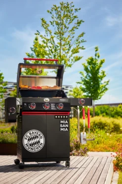 Rösle Videro G3-S VARIO+ Schwarz Gasgrill - FC Bayern Edition - Inkl. FC Bayern Abdeckhaube, Barbecue Grillzange Und Burgerpresse -Grill Welt Geschäft Roesle Videro G3 S FC Bayern Edition