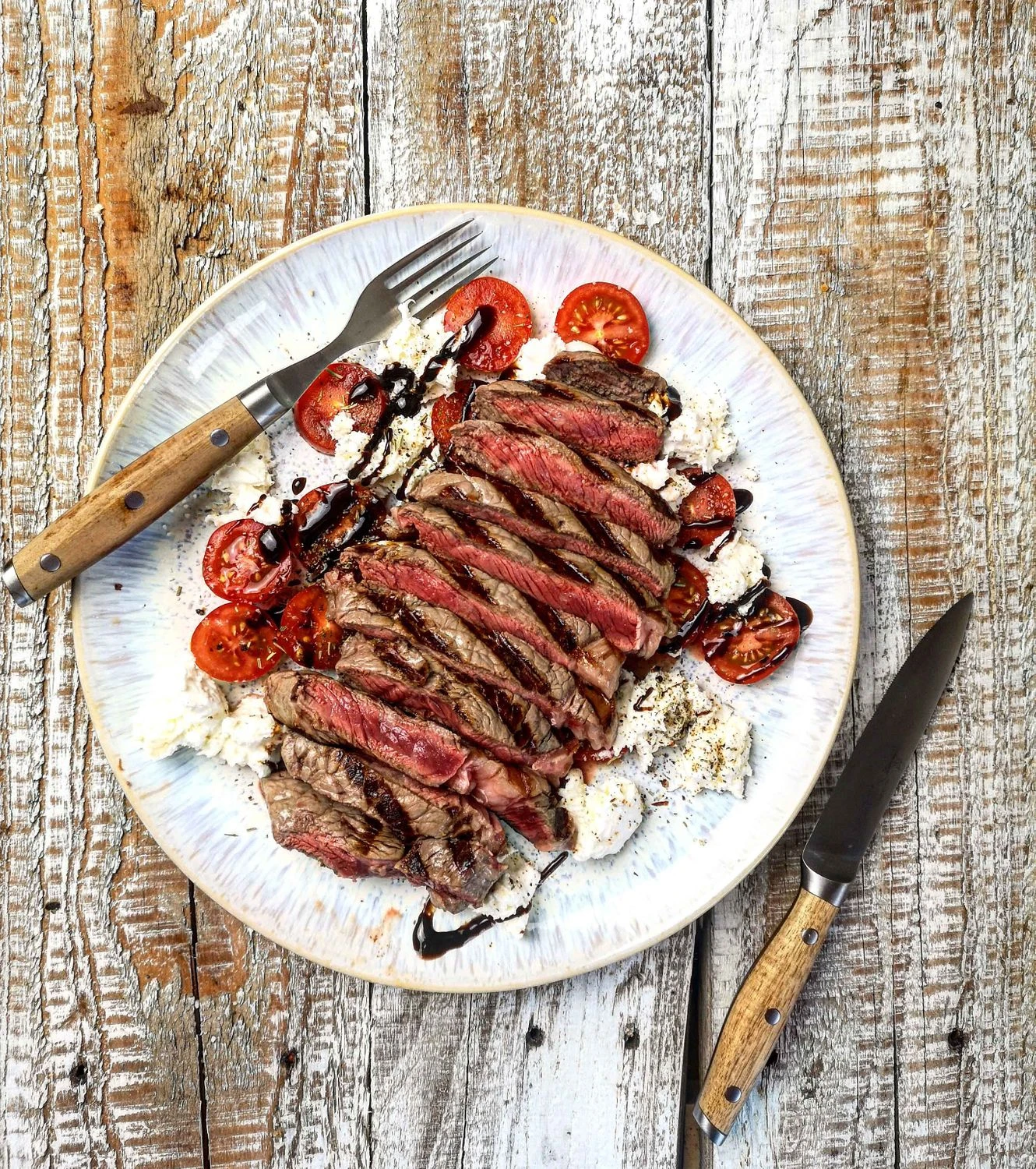 Steak Champ Gourmet Steakbesteck Set: 2 Steakmesser Und 2 Gabeln 6 Steak Champ Gourmet Steakbesteck Set: 2 Steakmesser Und 2 Gabeln - Image 6