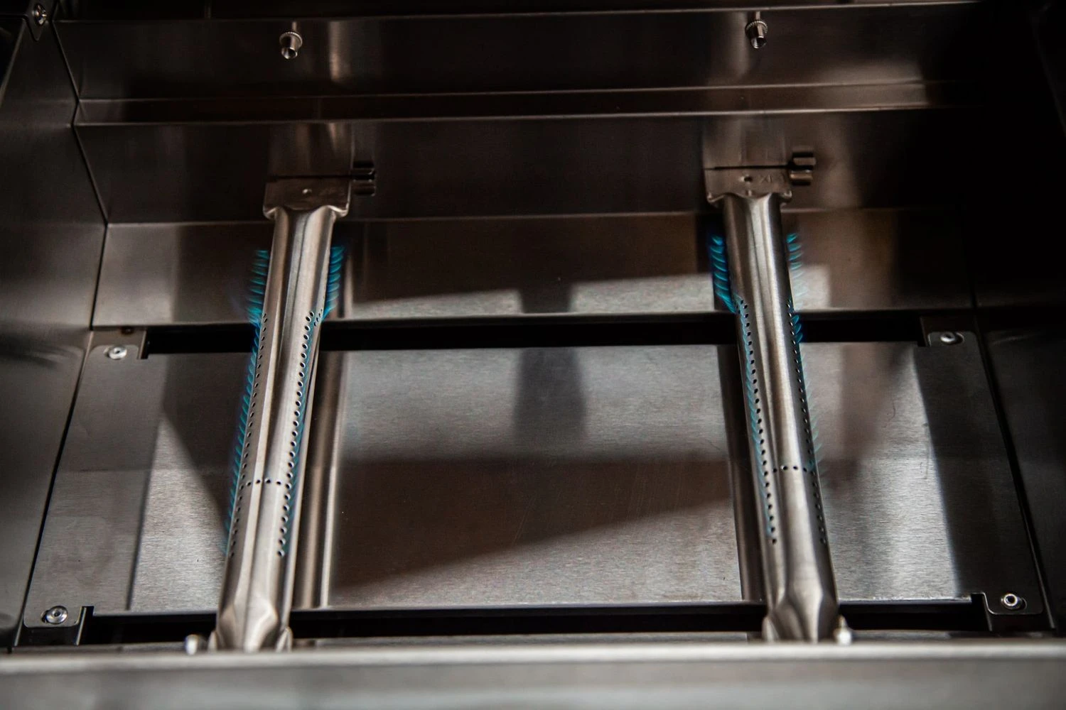 Grillfürst G201E 2-Brenner Gasgrill Portabel V2 - Campinggrill / Balkongrill - X-DEAL Inkl. Untergestell Und Tragetasche 5 Grillfürst G201E 2-Brenner Gasgrill Portabel V2 - Campinggrill / Balkongrill - X-DEAL Inkl. Untergestell Und Tragetasche - Image 5