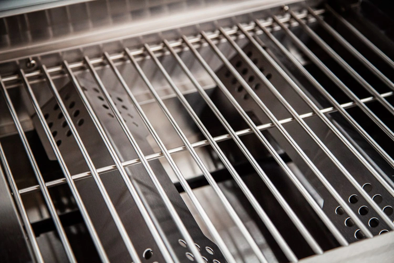 Grillfürst G201E 2-Brenner Gasgrill Portabel V2 - Campinggrill / Balkongrill - X-DEAL Inkl. Untergestell Und Tragetasche 9 Grillfürst G201E 2-Brenner Gasgrill Portabel V2 - Campinggrill / Balkongrill - X-DEAL Inkl. Untergestell Und Tragetasche - Image 9