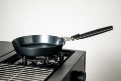 Outdoorchef Carbonstahl Pfanne Ø 24 Cm -Grill Welt Geschäft outdoorchef carbonstahl pfanne grill 14 491 47 1