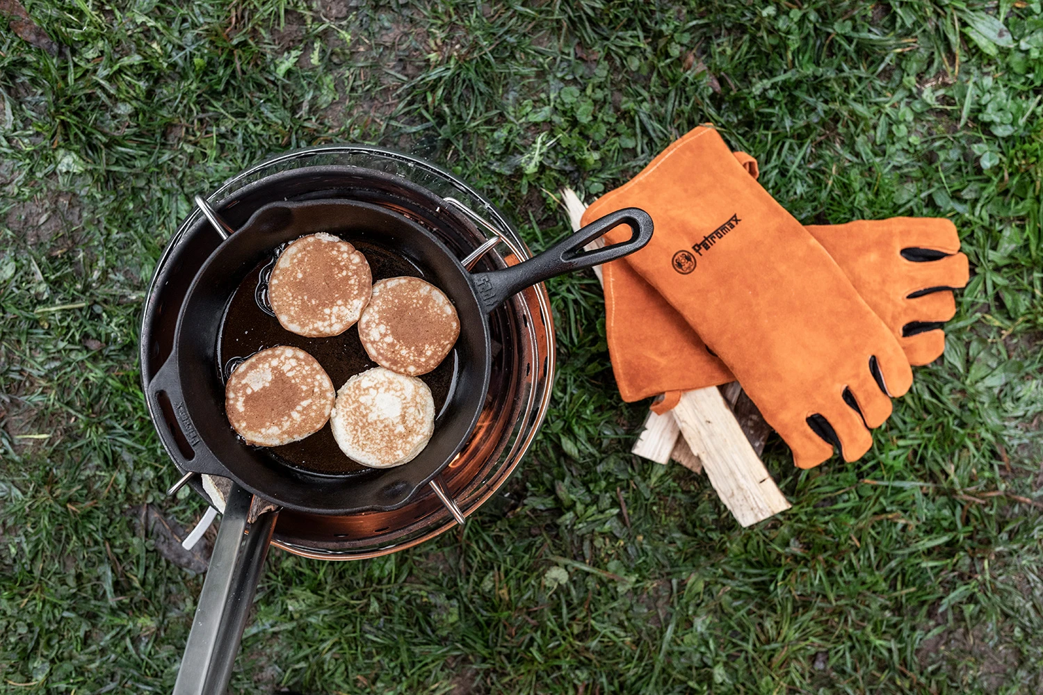 Petromax Feuerpfanne Gusseisen Fp25-t Mit Stiel 3 Petromax Feuerpfanne Gusseisen Fp25-t Mit Stiel - Image 3