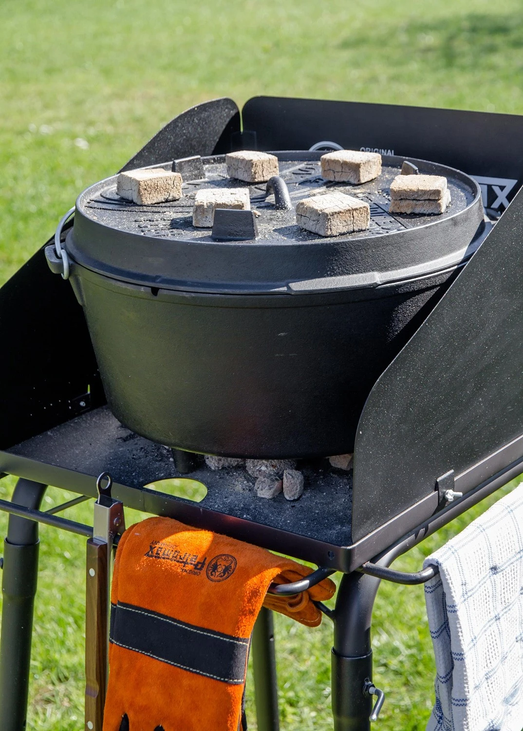 Petromax Feuertopf Tisch Fe45 (klein) 2 Petromax Feuertopf Tisch Fe45 (klein) - Image 2